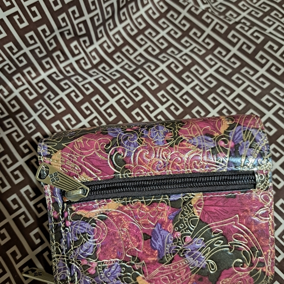 Beautiful Patricia Floral Wallet with Gold Accents - Picture 5 of 6